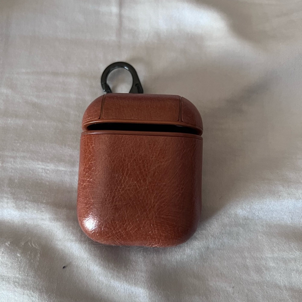 Faux leather Apple AirPods case (AirPods gen 2)